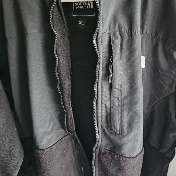 The Northface Denali hooded jacket size xlarge Look At All Pics Before Purchase. - Picture 10 of 14